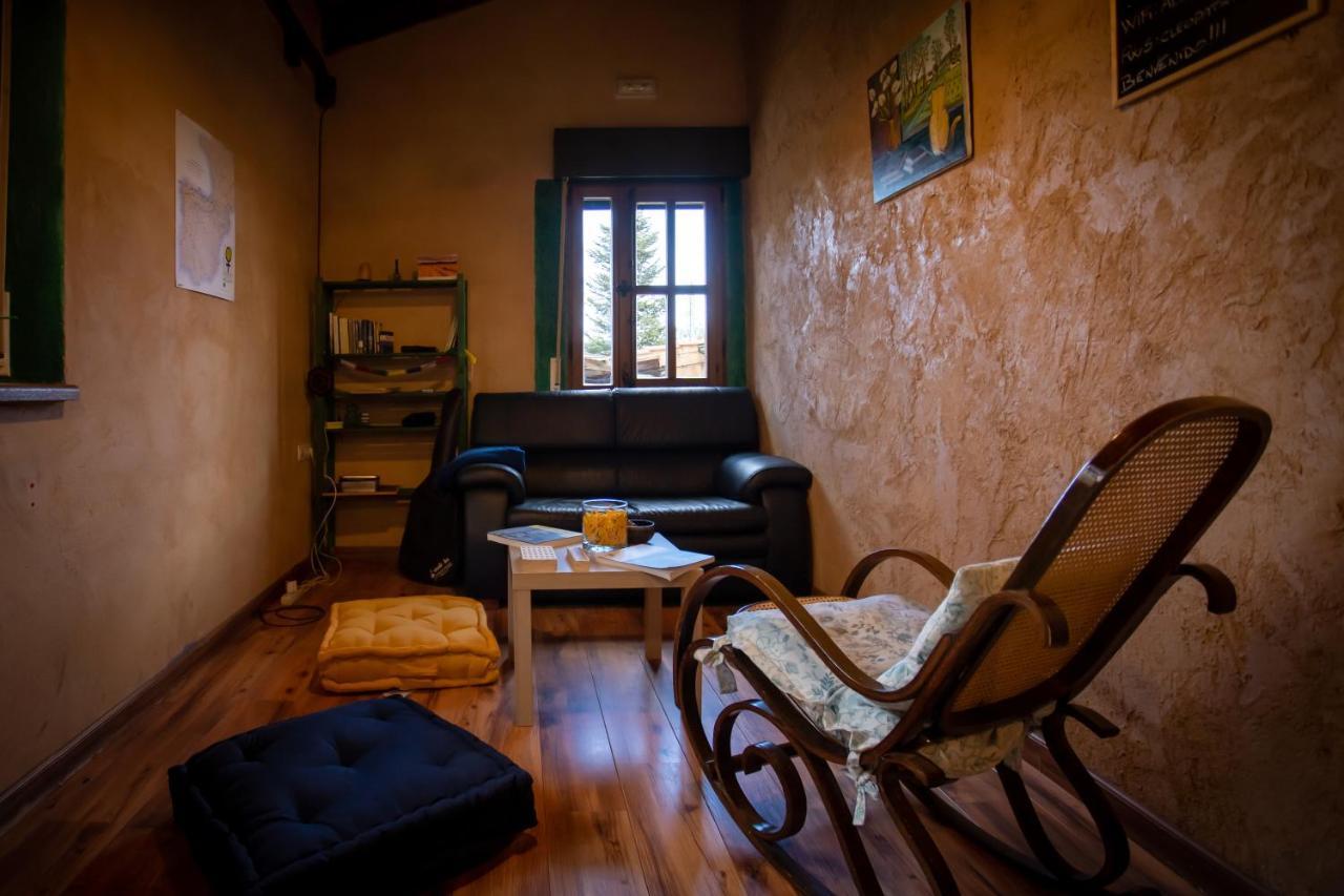 Albergue De Peregrinos Casa Flor Murias de Rechivaldo Exterior foto