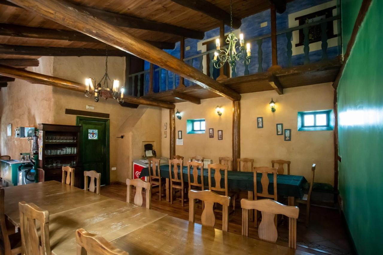 Albergue De Peregrinos Casa Flor Murias de Rechivaldo Exterior foto